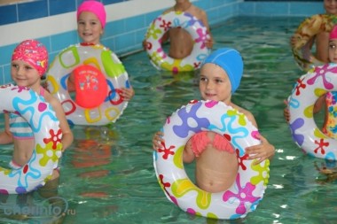 При поддержке бизнеса и общественности в детском саду Череповца отремонтирован бассейн