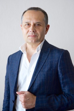 Предприниматель Тимур Алескеров награждён благодарственным письмом мэра Череповца